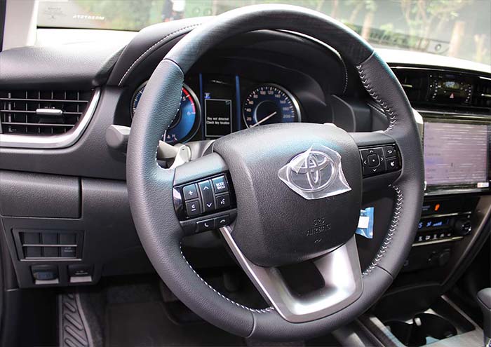 Toyota Fortuner Interior Volante